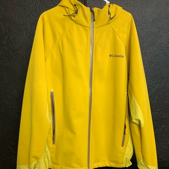 columbia omni tech windbreaker